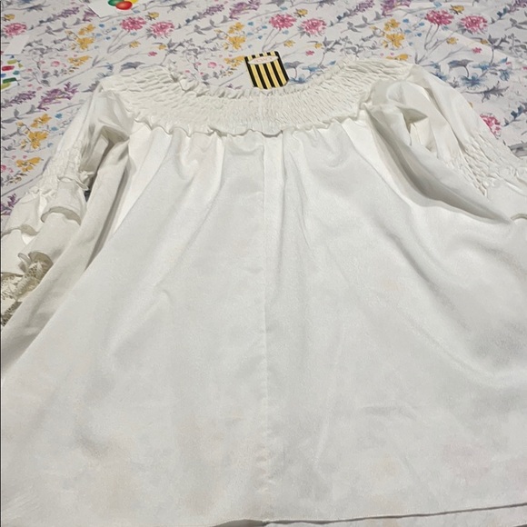 Joyce brand white top, Size Small.  NWT - Picture 6 of 6